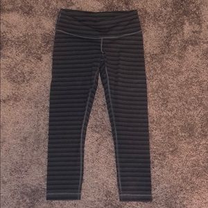 Lulu Lemon cropped leggings